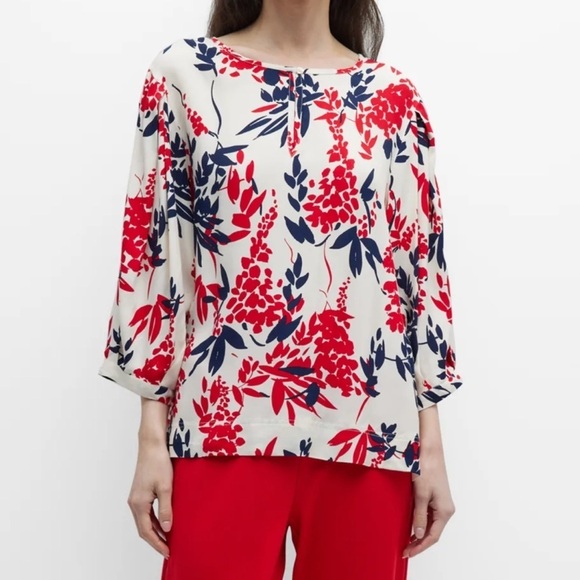 MASAI COPENHAGEN
Ducilla Floral Top In White with blue and red - Picture 1 of 11